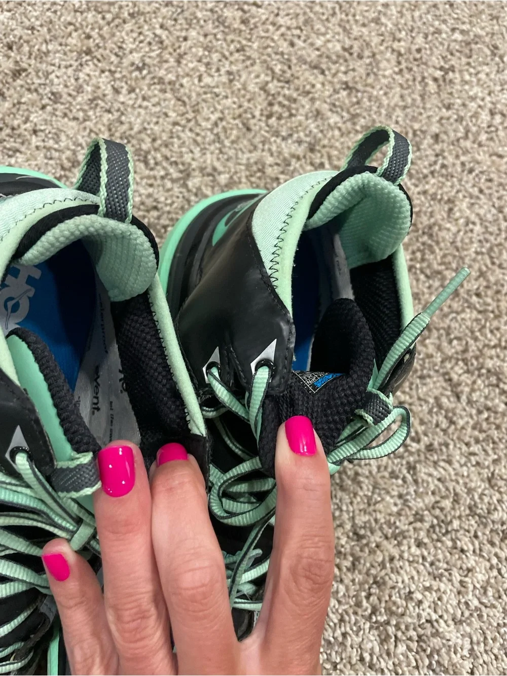 HOKA tor speed 2 mid WP size 8.5